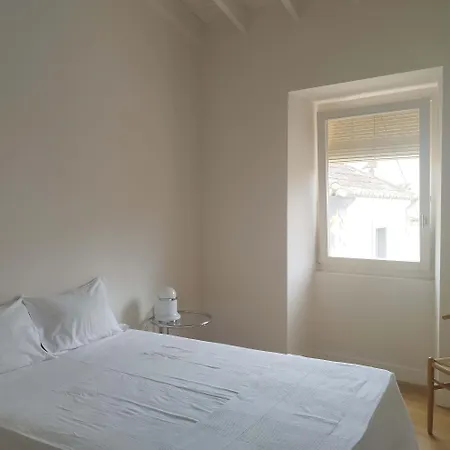 Casas Do Largo * 蒙卡拉帕乔